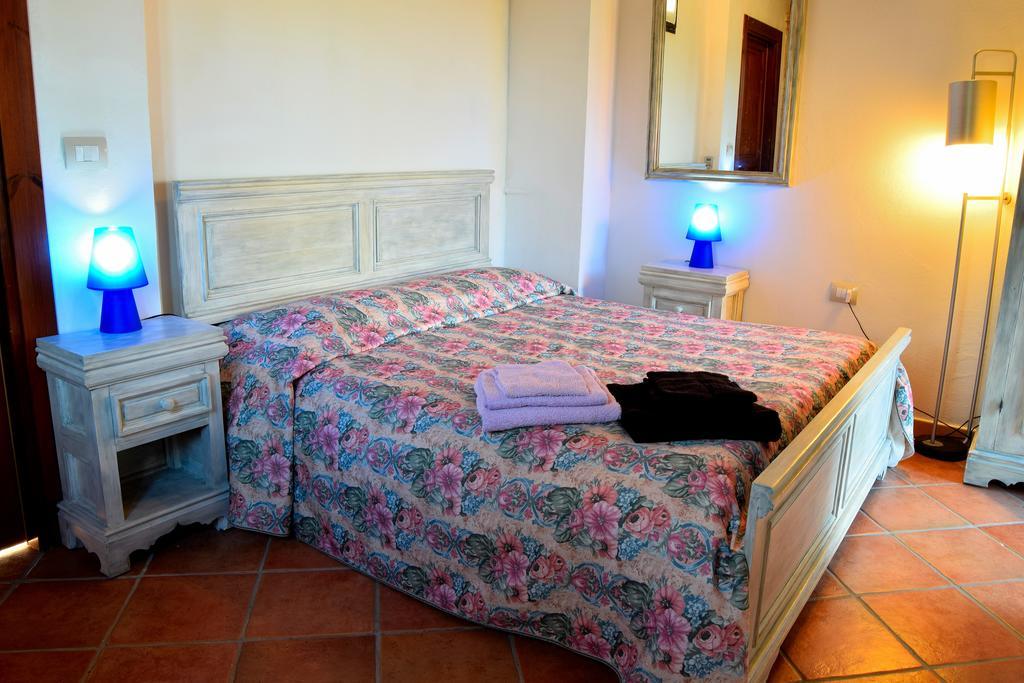 Mi casa es tu casa 79 Bed & Breakfast Portoscuso Bagian luar foto