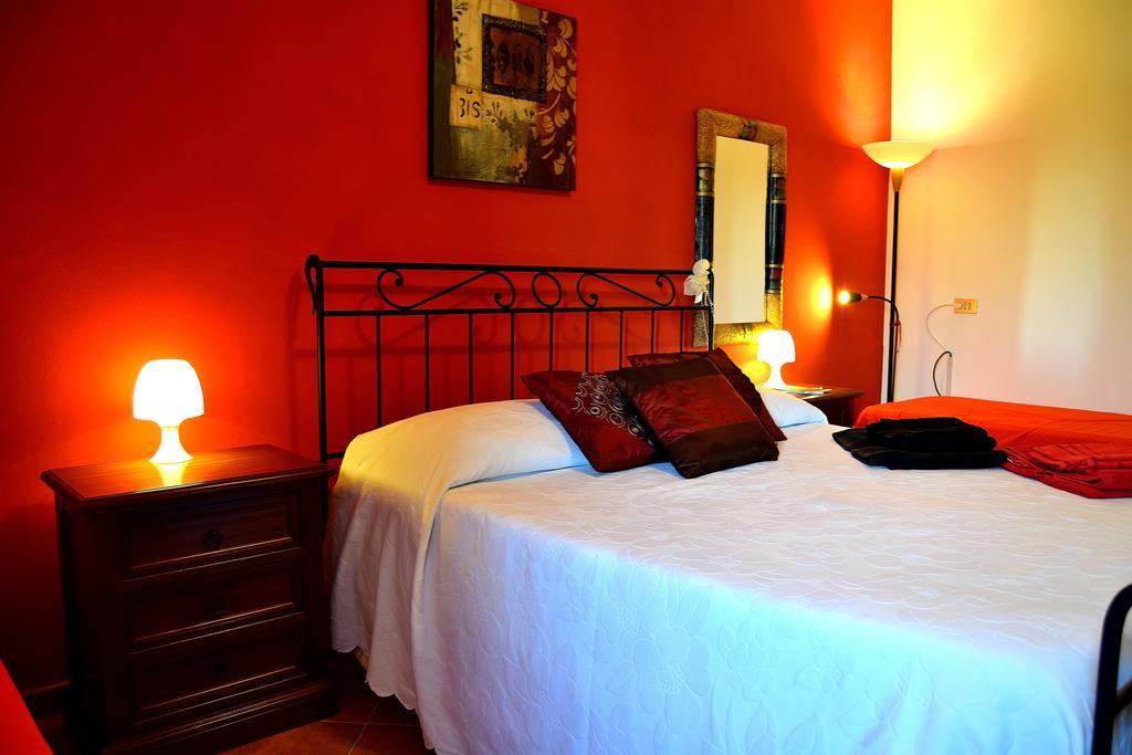 Mi casa es tu casa 79 Bed & Breakfast Portoscuso Bagian luar foto